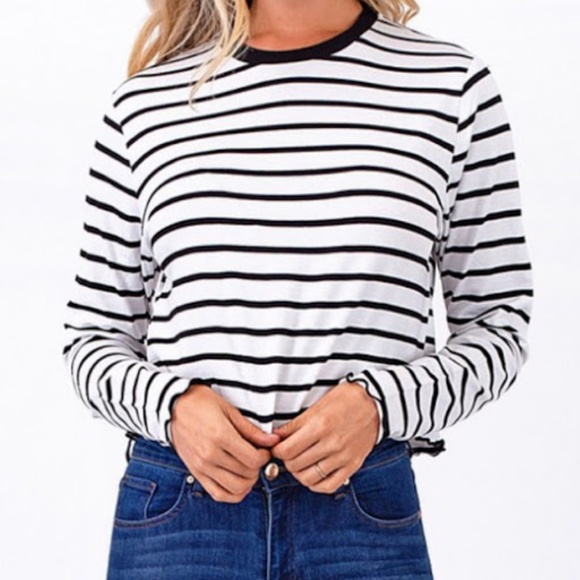 ❗️One Left❗️NWT Stripe Long Sleeve Crop Top - Picture 2 of 5